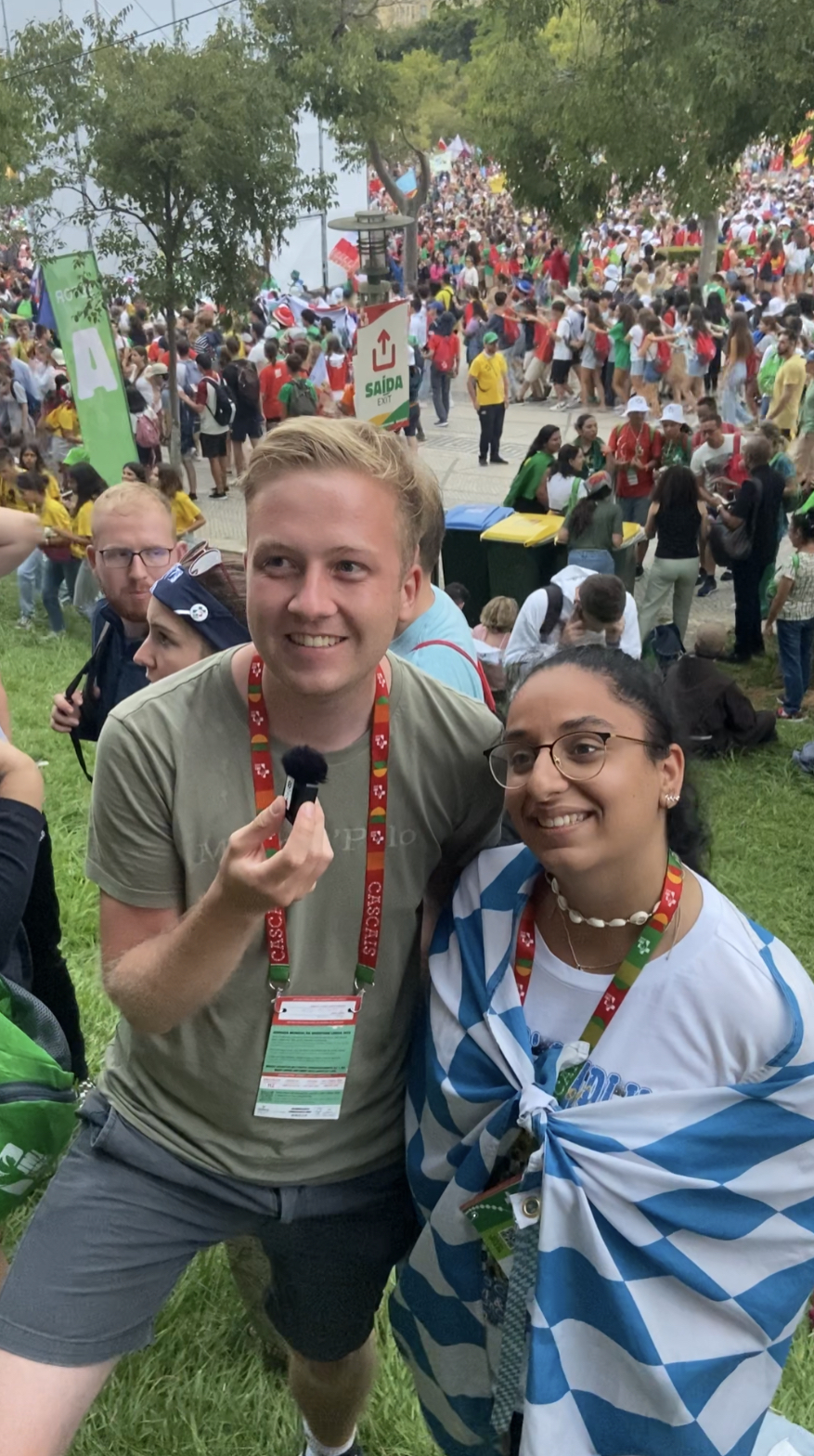 Michael und Sarah sind junge Pilger aus dem Erzbistum München und Freising beim Weltjugendtag 2023 in Lissabon.