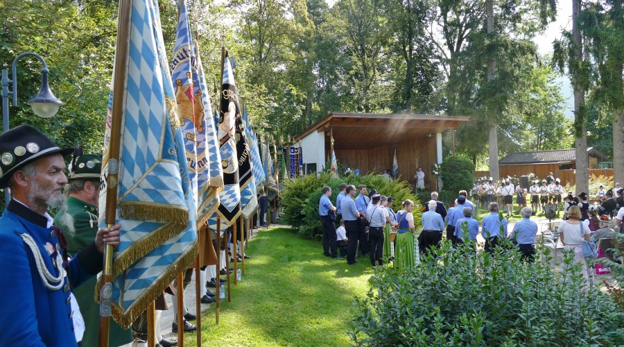 Gebirgsschützen Fahnen