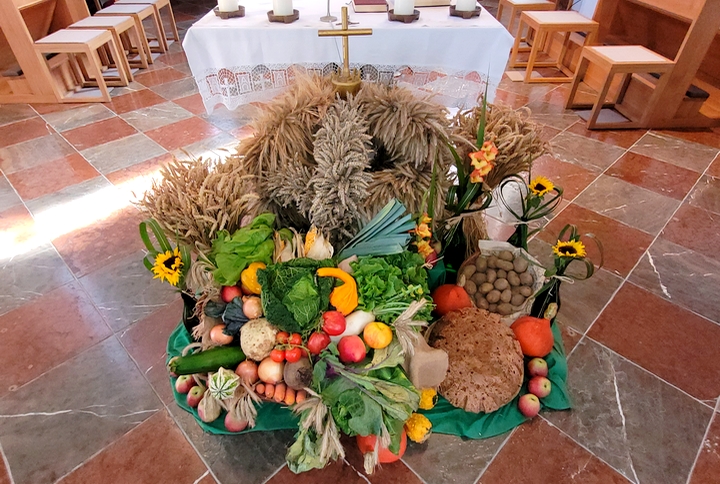 Erntedank in der Pfarrkirche St. Martin, Babensham