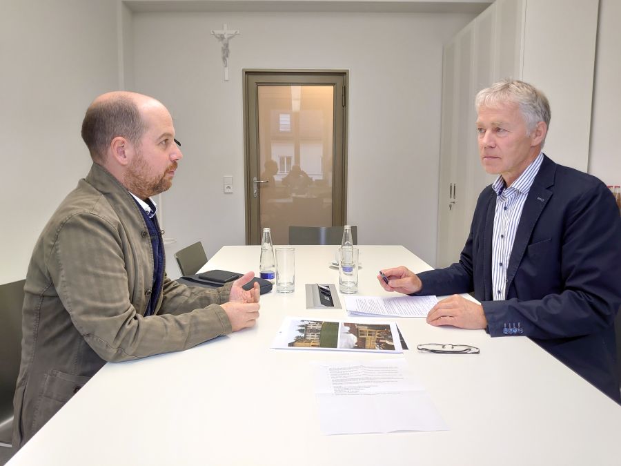 Diözesanbaumeister Marinus Kohlhauf (l.) und Fachreferent Peter Kotthoff im Erzbischöflichen Ordinariat München