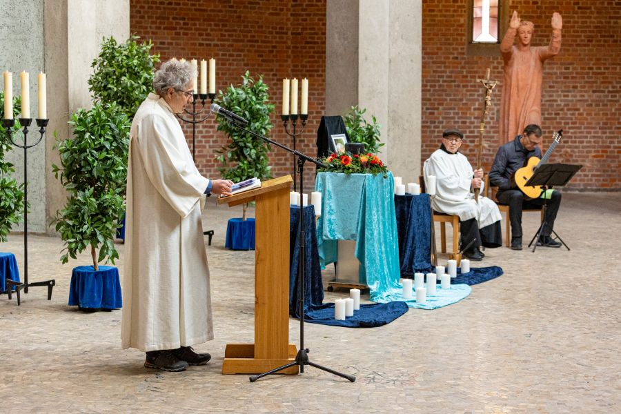 Trauerrede von Pastoralreferent Pastoralreferent Martin Holzner zur Trauerfeier zur Beerdigung des Obdachlosen Thomas Merz