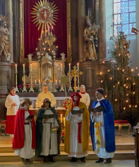 Sternsinger in der Kirche St. Andreas Teisendorf