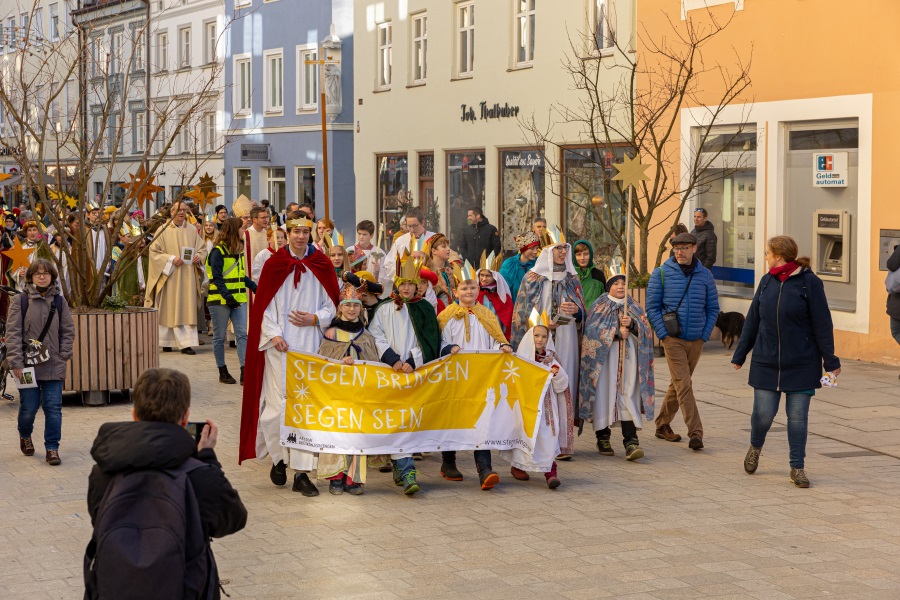 Sternsinger Johannes bei der Aussendung