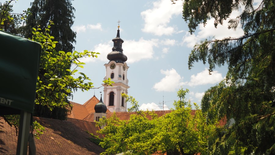 Blick auf Klosterkirche