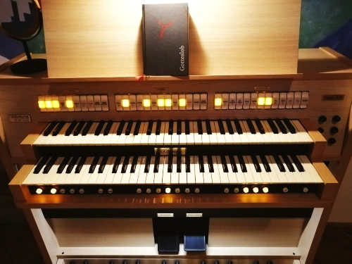 Elektrische Orgel in St. Albertus M.