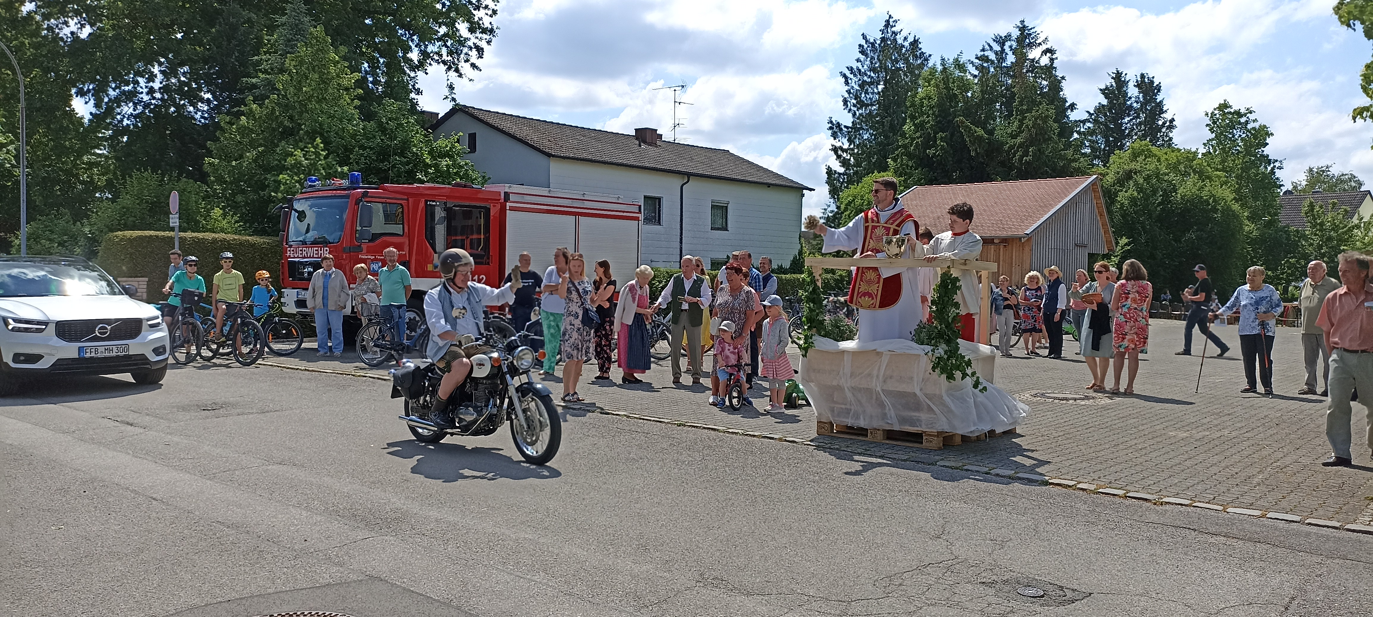 KG - Fahrzeugsegnung 15