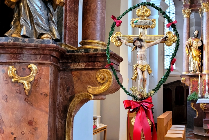 Gekreuziger Jesus in der Pfarrkirche St. Martin, Babensham