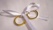 rings-4198739_by_ernschie_pixabay_pfarrbriefservice_kl