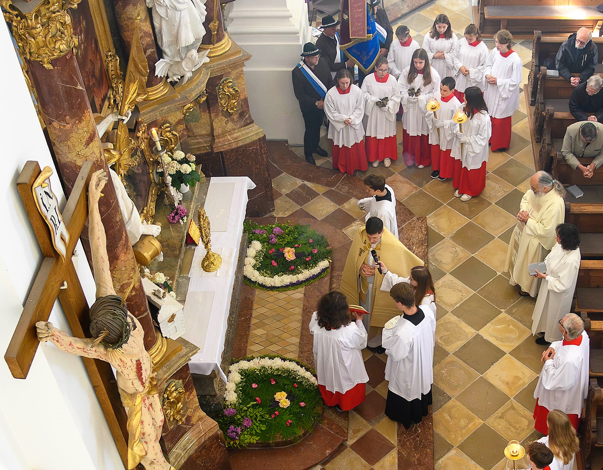 Fronleichnam in der Rotter Pfarrkirche