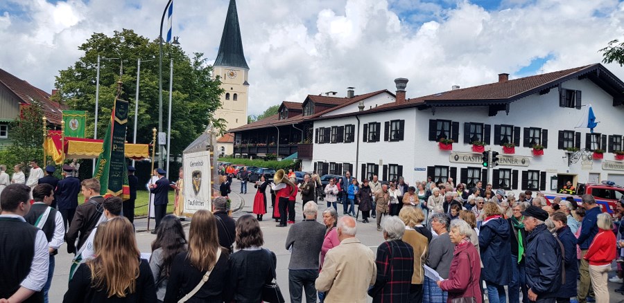 1. Station: Kriegerdenkmal