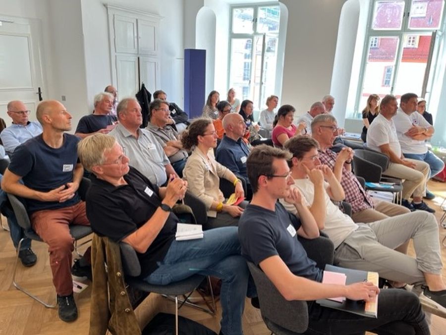 Zuschauer der Zukunftswerkstatt in Beuerberg.