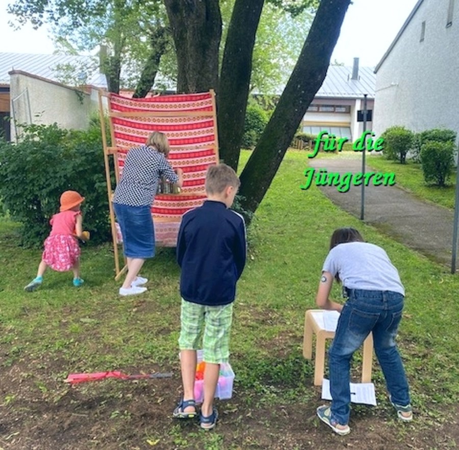 Bilder v. Pfarrfest 2024 in St. Albertus Magnus