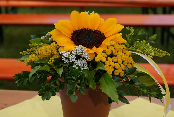 Sommerliches Blumengesteck
