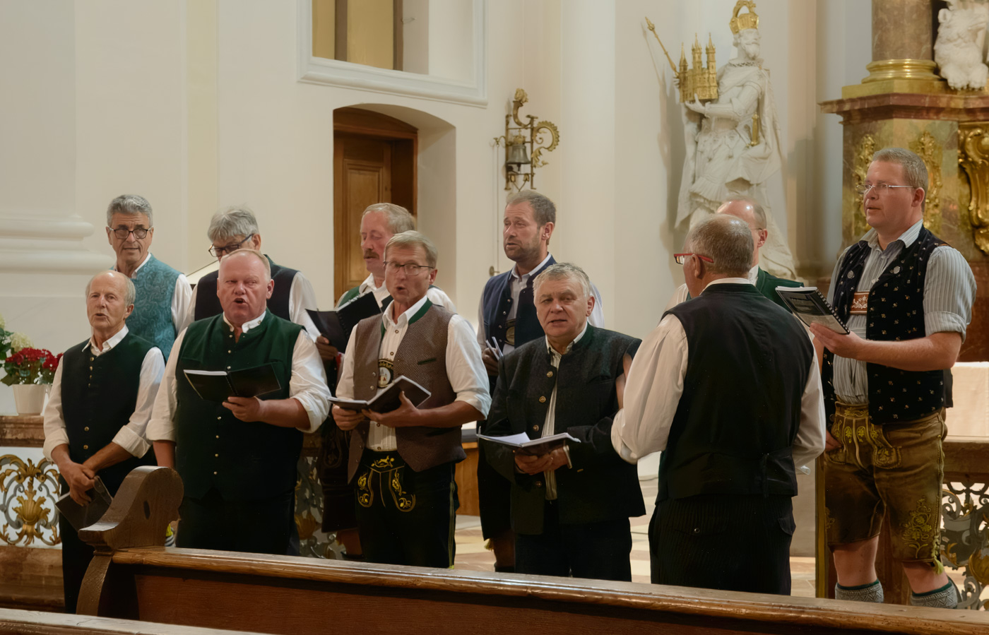 Nacht der offenen Kirche - Feldkirchner Sänger mit Begleitung von Harfe und Ziach