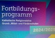 Cover Fortbildungsheft 2024_25