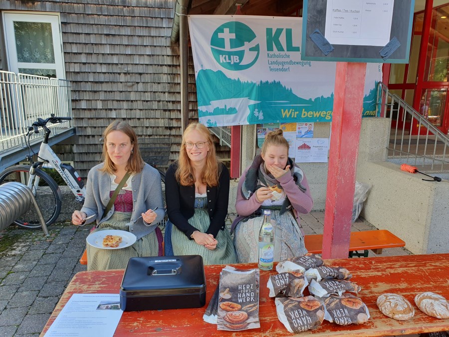 Gemeinsames Pfarrfest mit 30 Jahre Rathaus und Tag der offenen Tür im Forstamt