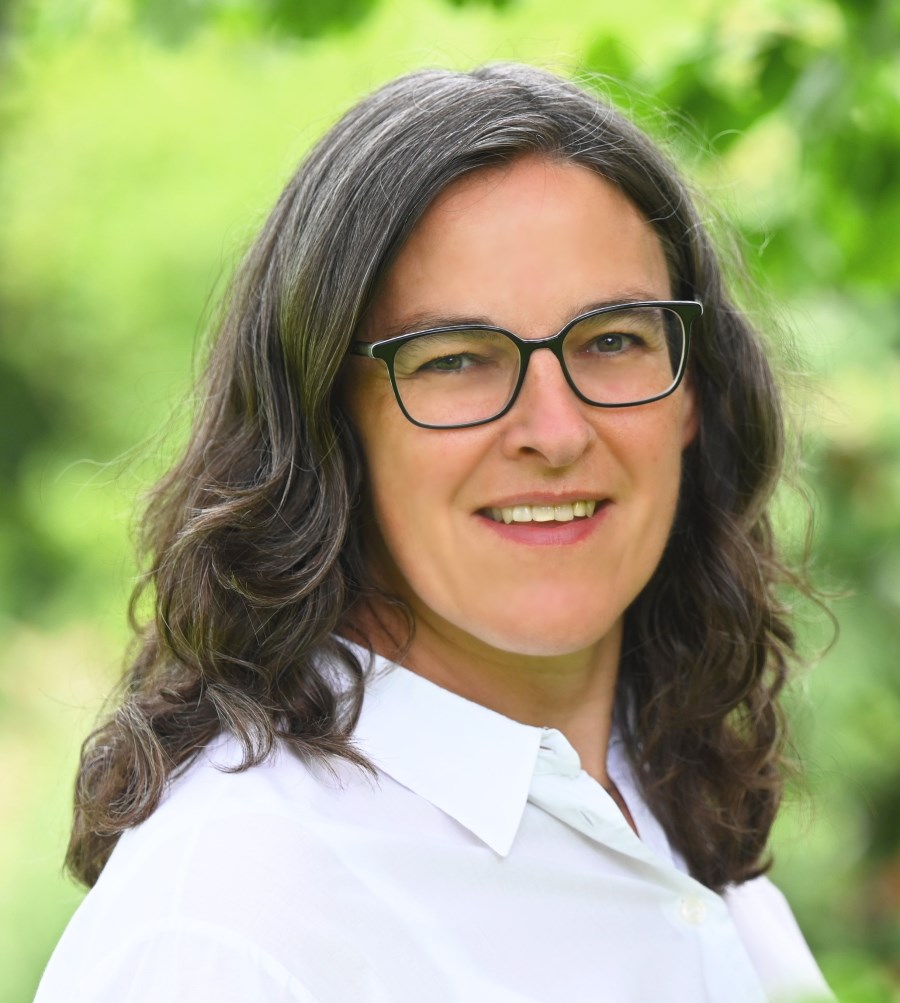 Auf dem Foto ist Claudia Mayr zu sehen. Sie ist verwitwete Mutter und nutzt das Angebot des Erzbistums für verwitwete Eltern.