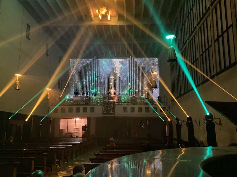 2024-10-19-LICHTINSTALLATION-ANDREASKIRCHE-32-800