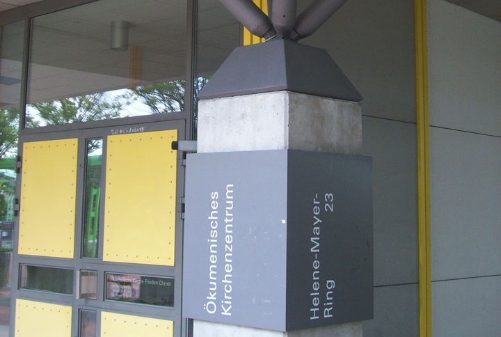 Säule vom Kirchenzentrum