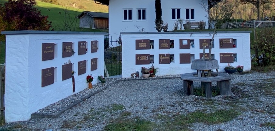 Urnenwand Weißbach