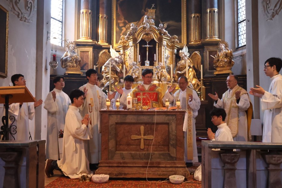Feier des 25. Jubiläums der Priesterweihe von Pfr. Hu