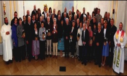 Gruppenbild der Ehepaare beim Ehejubilaretag 2024