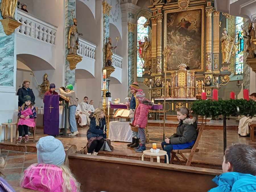 Familien-GD am 1.Advent 2024 in Schnaitsee