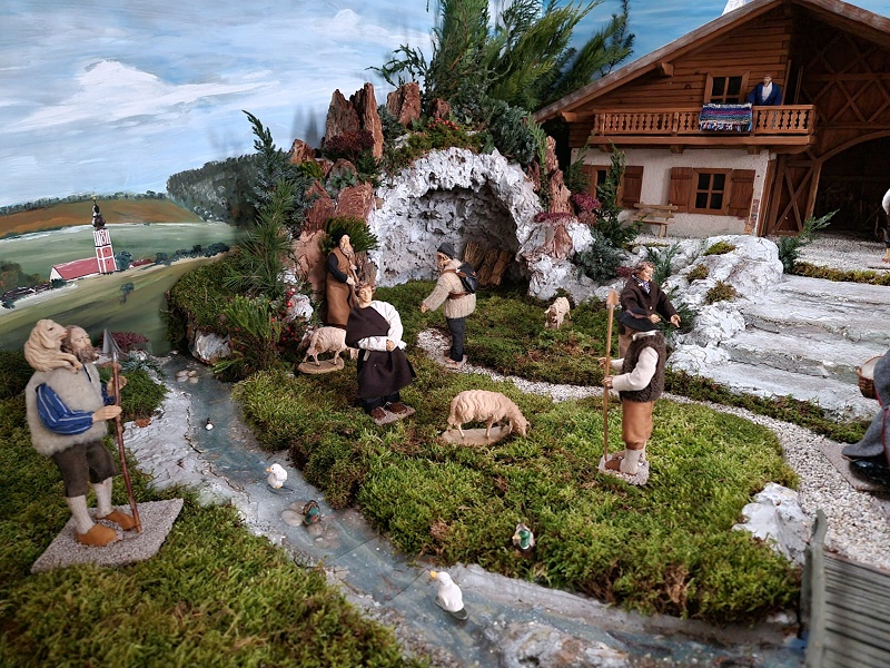 Krippe Hsöll