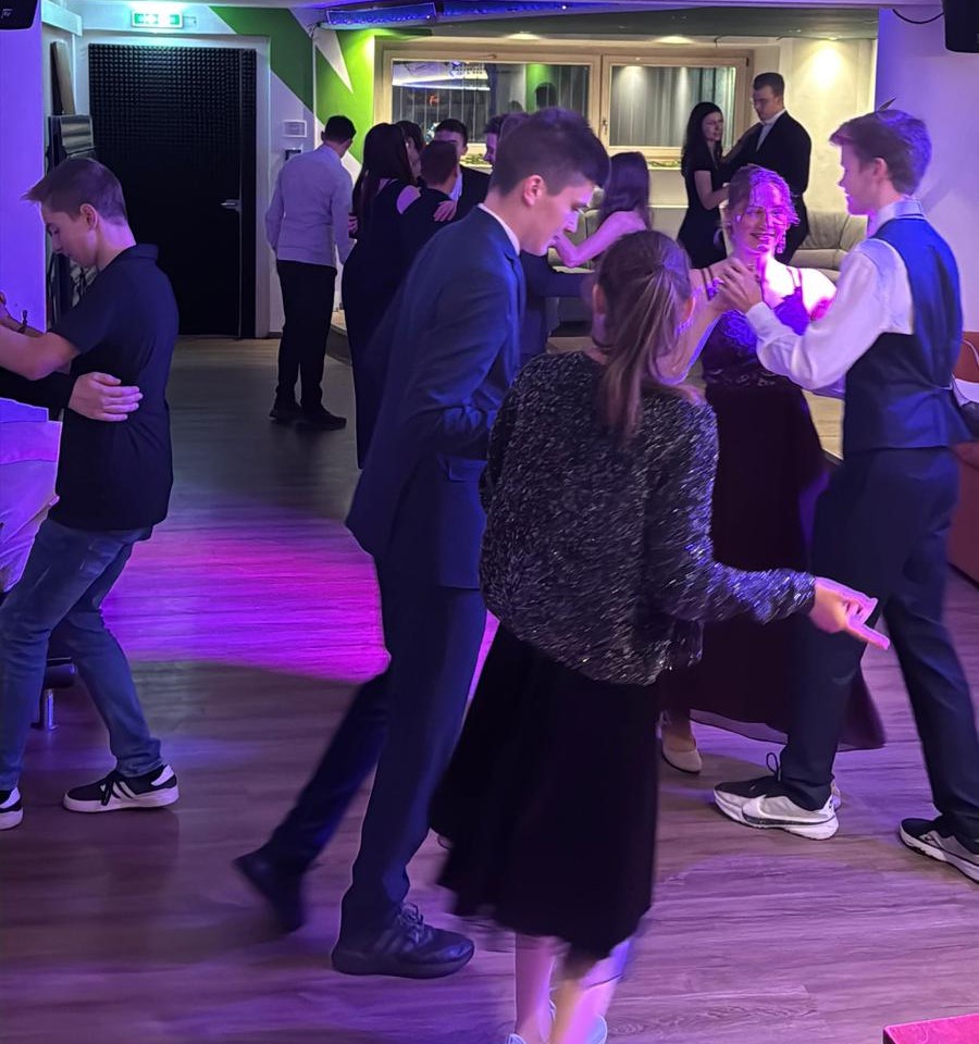 Tanzball3