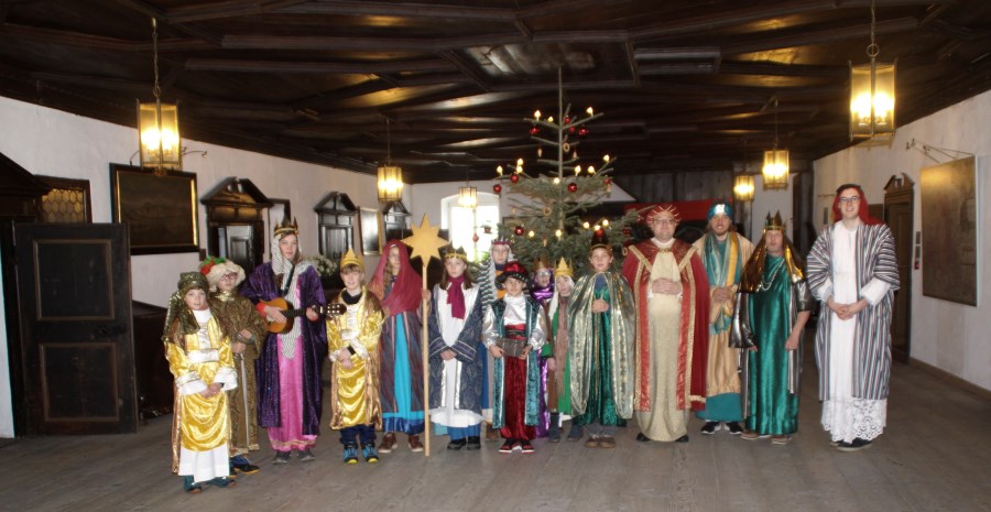 Sternsinger von St. Nikolaus im Mühldorfer Rathaus