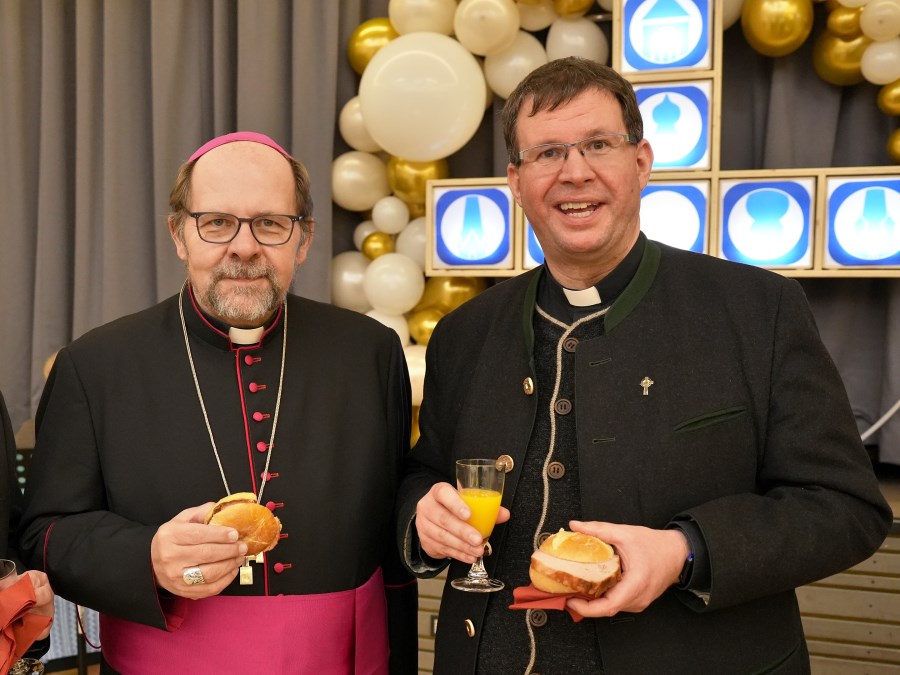 Bischof und Pfr. Seifert