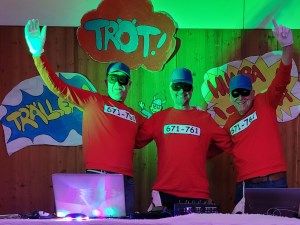 Die DJs beim Faschingsball