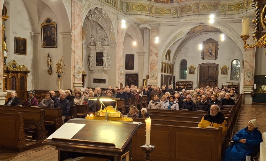 die Kirche war gut gefüllt