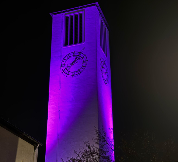 Glockenturm beleuchtet