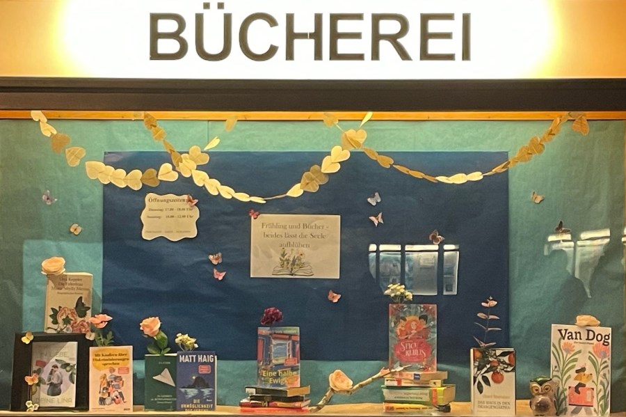 Bücherei Frühling 2025
