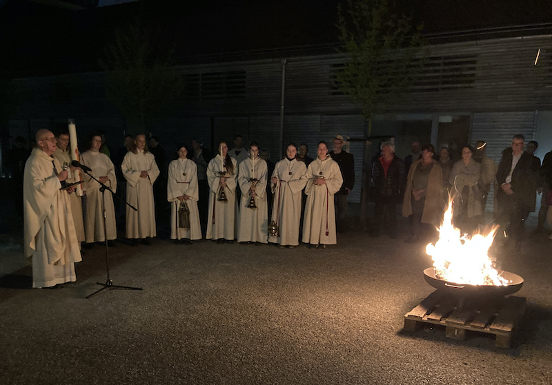 Osternacht-Osterfeuer-Beginn-2025-002-800