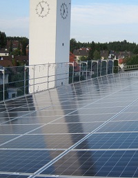Kirchturm und PV