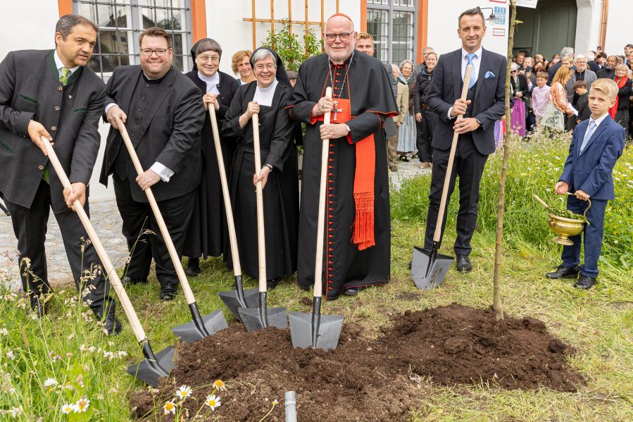 Kardinal Reinhard Marx bei der Eröffnung des Klosters Beuerberg