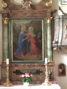 Kirche Mariä Heimsuchung Hochhaus im Inneren
