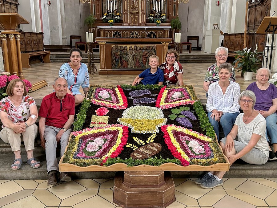Blumenteppich quer
