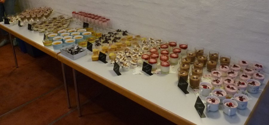 einige Damen der Dekanatsräte zauberten wieder ein hervorragendes Nachspeisenbuffet