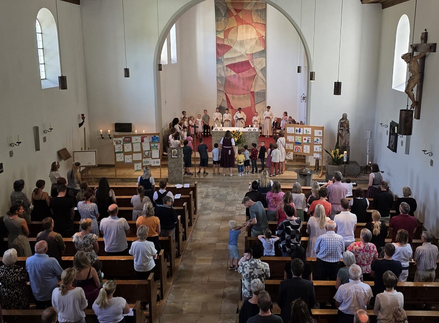Thansau Familiengottesdienst mit Kindergarten