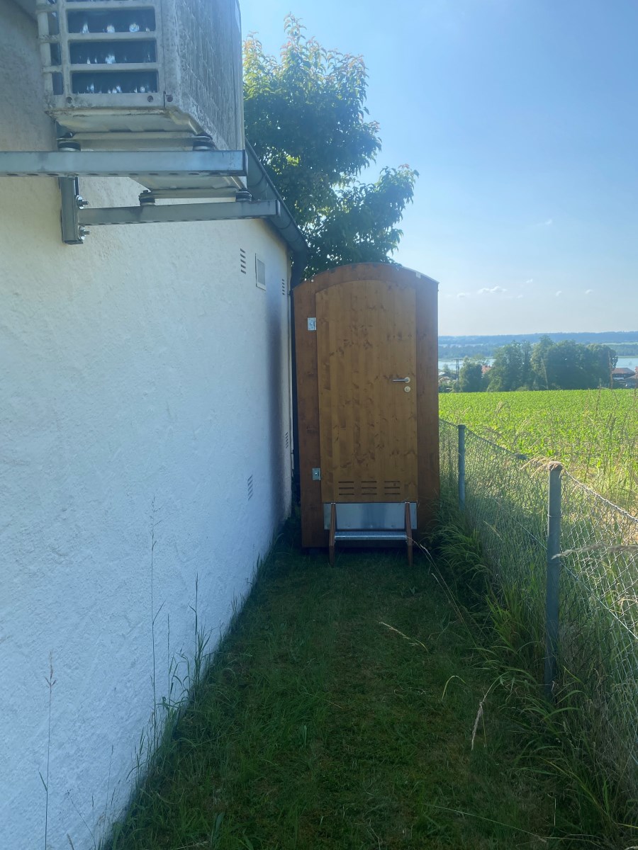 Toilette Friedhof