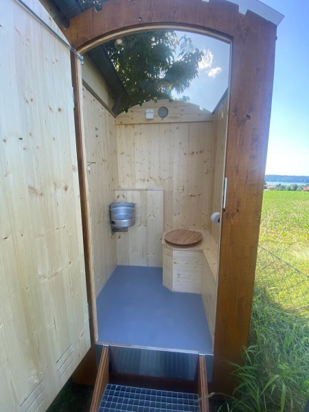 Toilette Friedhof