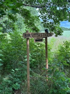 Schild Birgittastigen in Finsta, Schweden