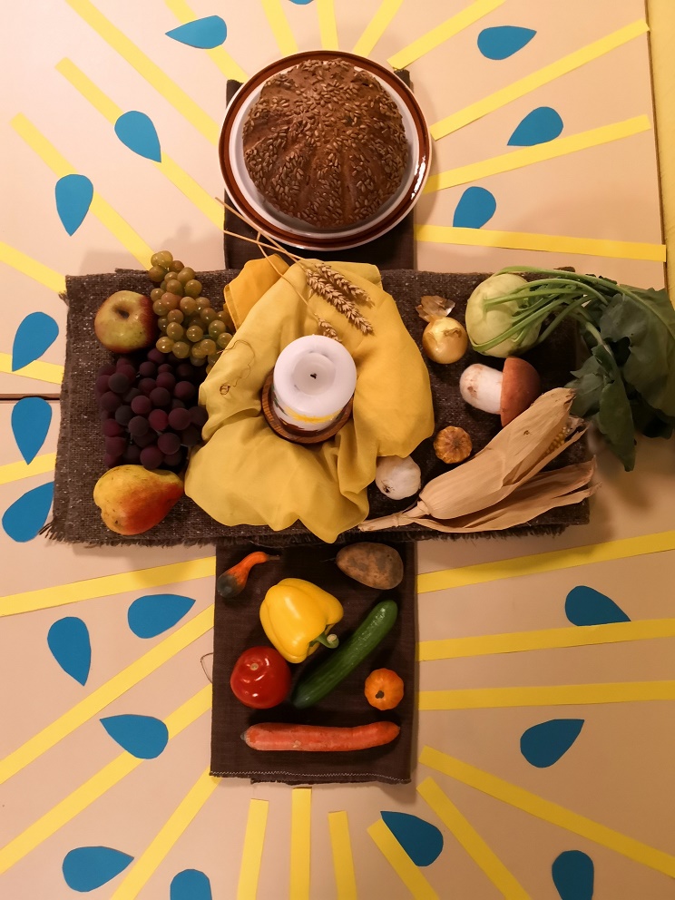 Legearbeit der Kinder zum Thema Erntedank