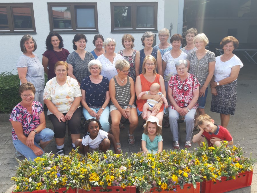 Kräutersträußerl binden