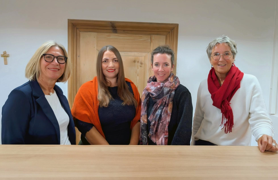 Unsere Mitarbeiterinnen in den Pfarrbüros