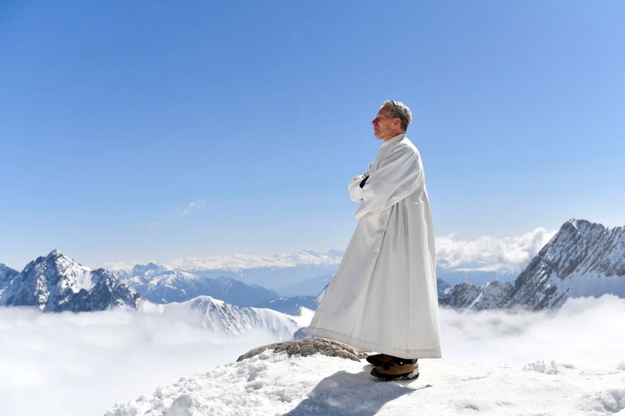 Pastoralreferent Florian Hammerl auf der Zugspitze