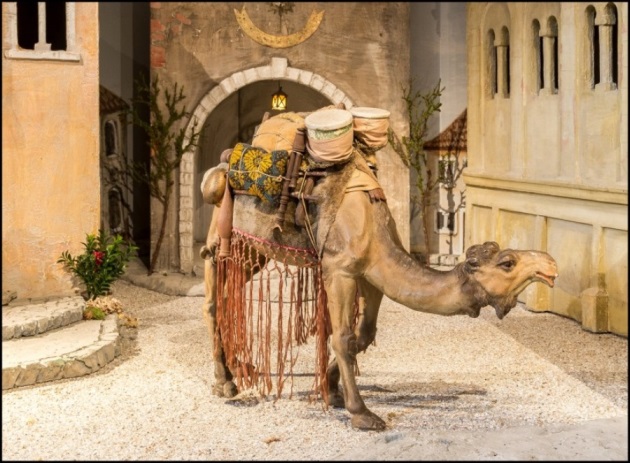 • Kamel aus der Tegernseer Osterrieder-Krippe